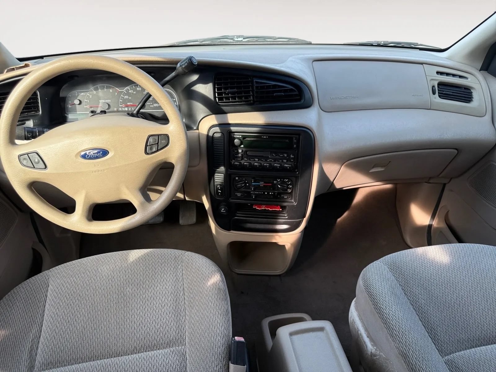 Used 2003 Ford Windstar LX FWD image 13