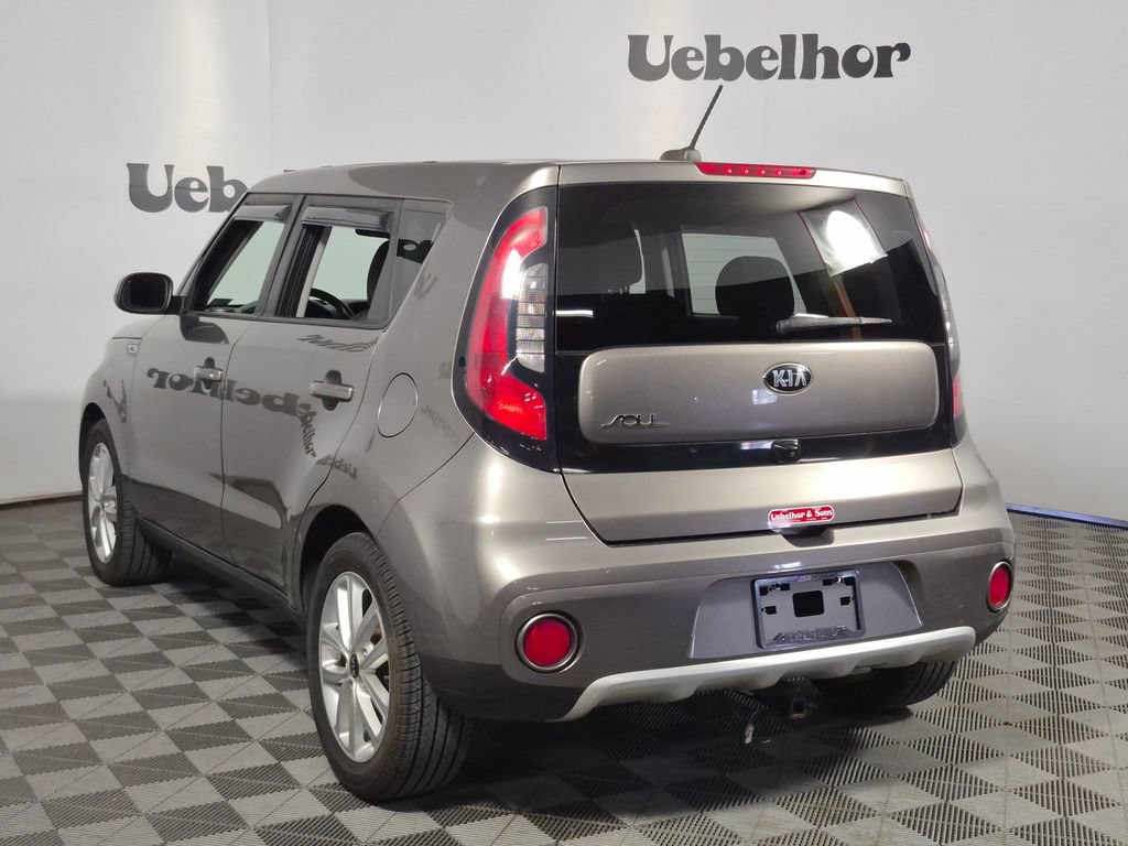 Used 2018 Kia Soul + FWD image 5