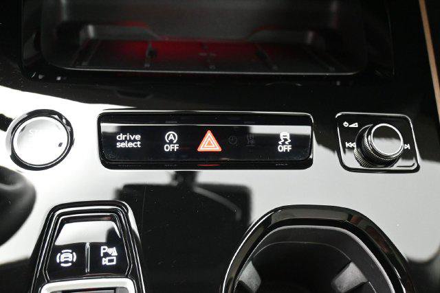 Used 2025 Audi A5 Premium Plus w/ Premium Plus AWD/4WD image 25