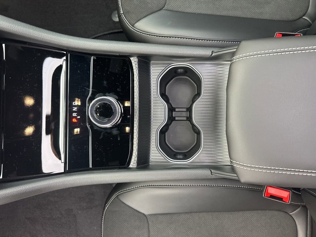 New 2025 Jeep Grand Cherokee Altitude image 30