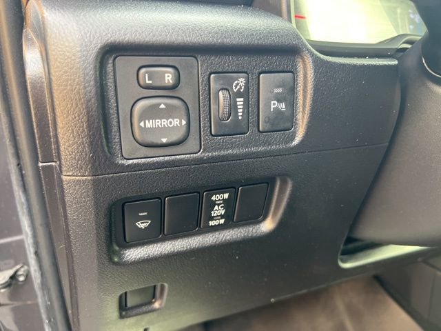 Used 2018 Toyota 4Runner Limited image 8