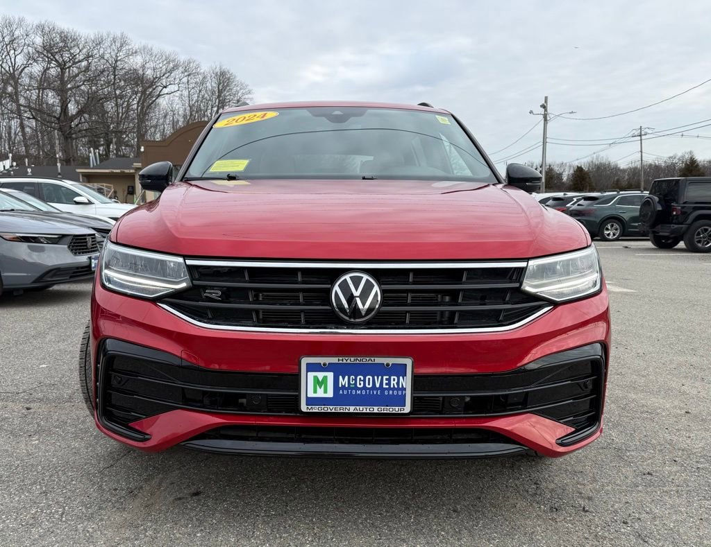 Used 2024 Volkswagen Tiguan SE R-Line image 8