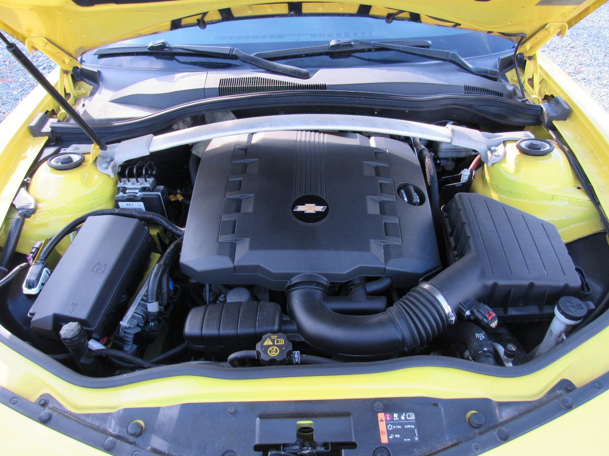 Used 2015 Chevrolet Camaro LT image 12