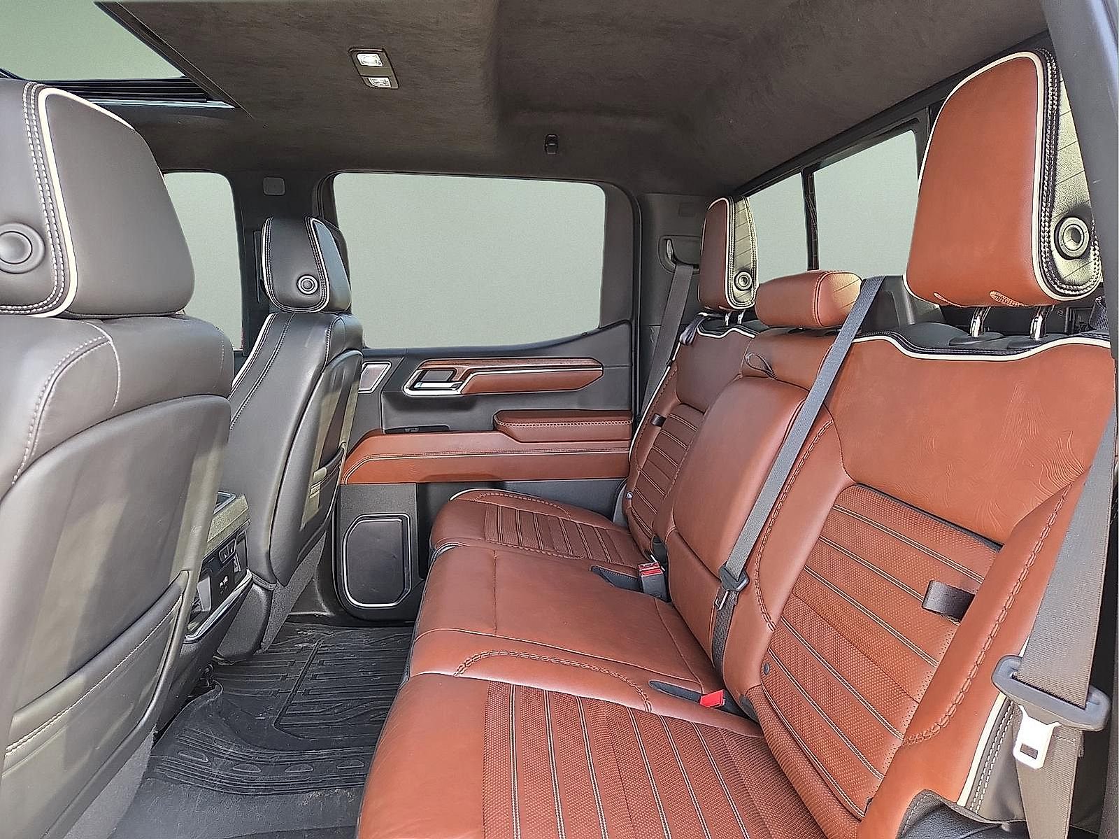 Used 2023 GMC Sierra 1500 Denali Ultimate image 10