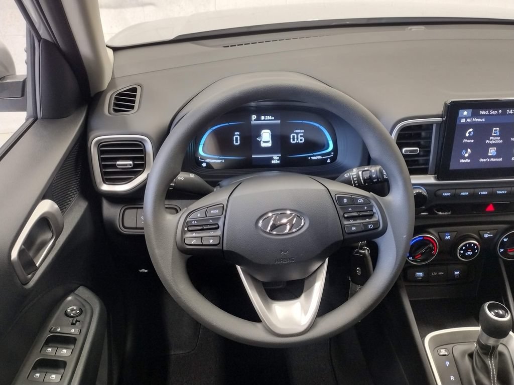 Certified 2026 Hyundai Venue SE FWD image 29