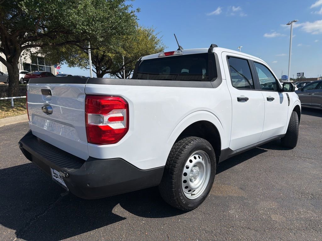 Used 2022 Ford Maverick XL image 3