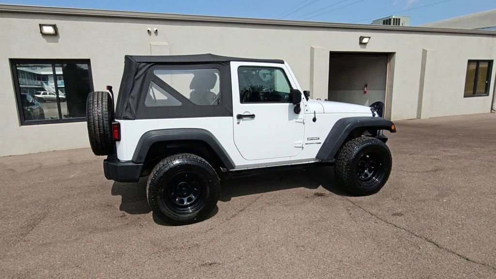 Used 2018 Jeep Wrangler Sport image 8