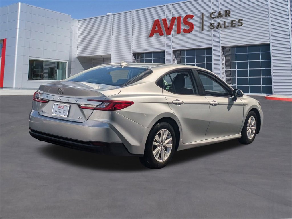 Used 2025 Toyota Camry LE image 6
