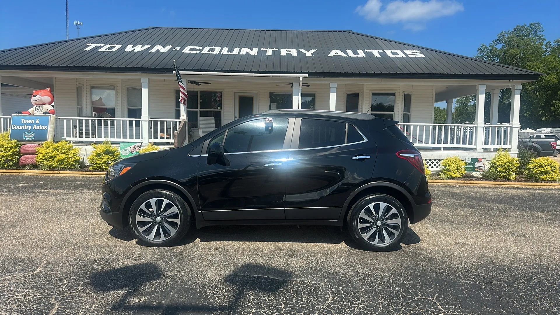 Used 2022 Buick Encore Preferred image 8