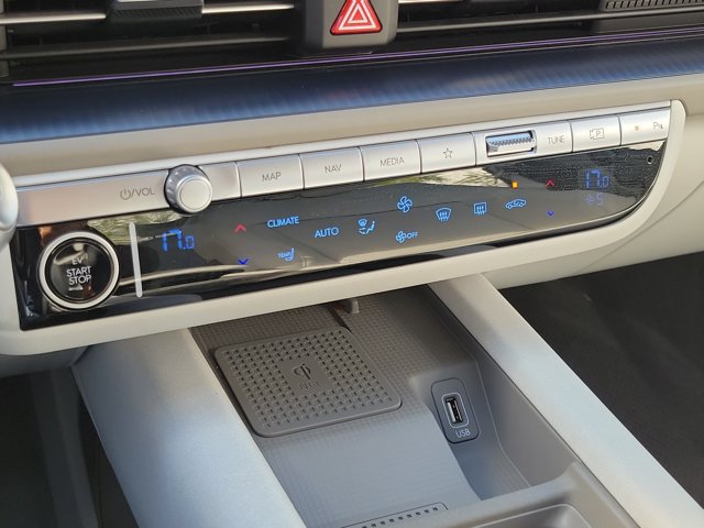Certified 2023 Hyundai Ioniq 6 SEL RWD image 27
