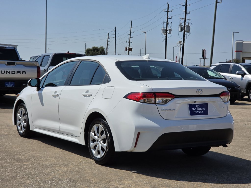 Used 2026 Toyota Corolla LE FWD image 7