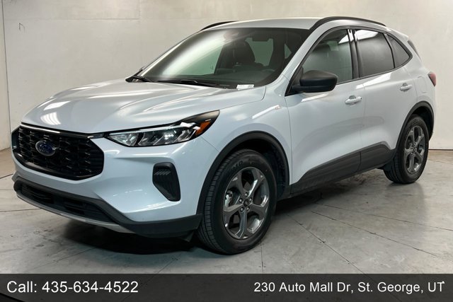 Used 2025 Ford Escape ST-Line image 1