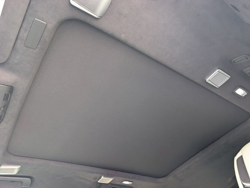 Certified 2025 Cadillac Escalade V AWD/4WD image 13