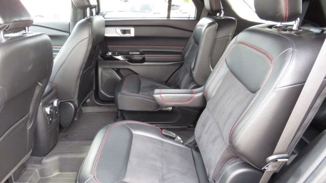 Certified 2022 Ford Explorer ST-Line w/ Class IV Trailer Tow Package image 6