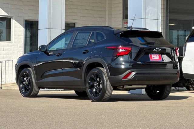 New 2026 Chevrolet Trax LT w/ Midnight Edition image 7
