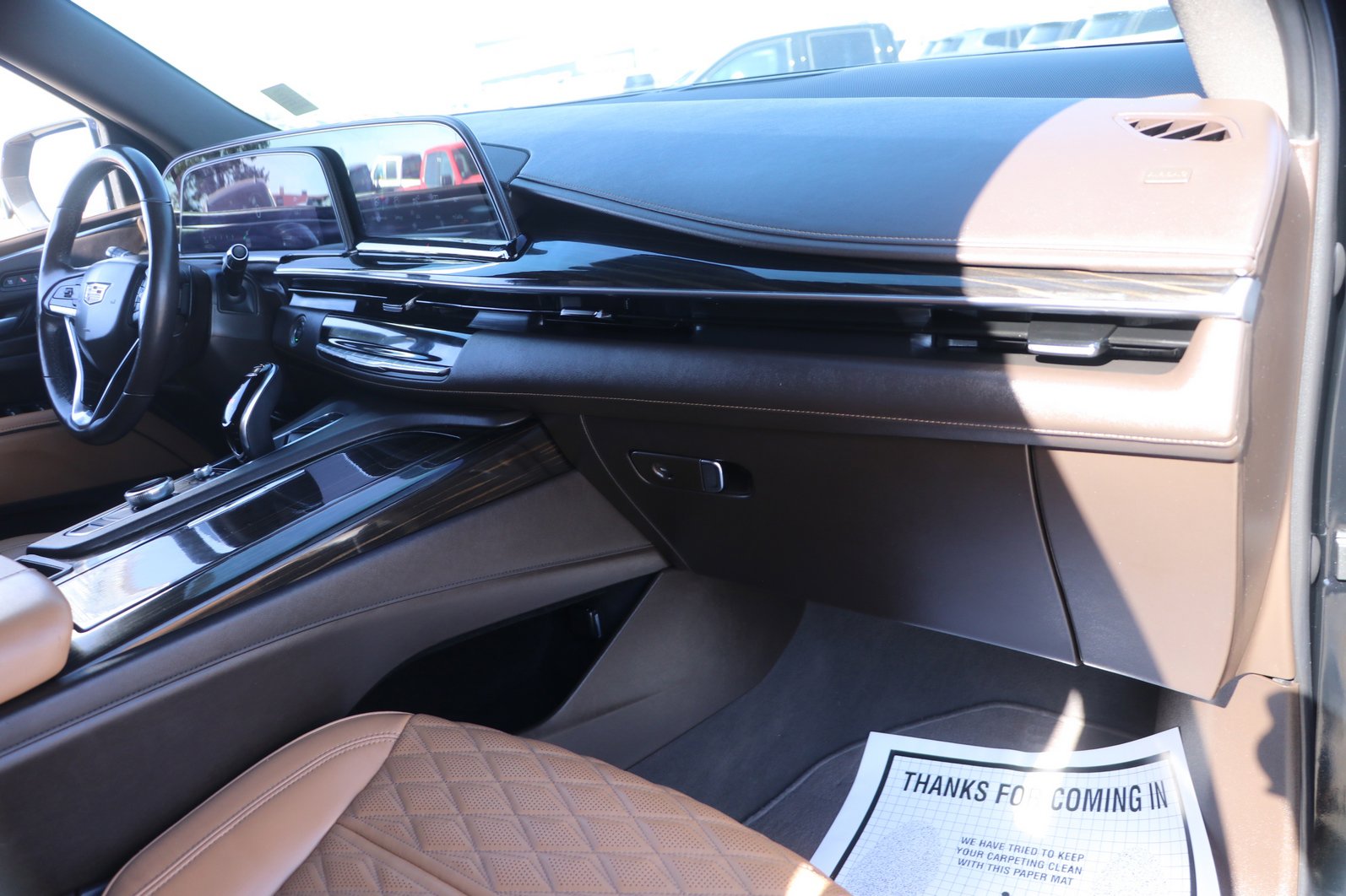 Used 2021 Cadillac Escalade Premium Luxury image 37