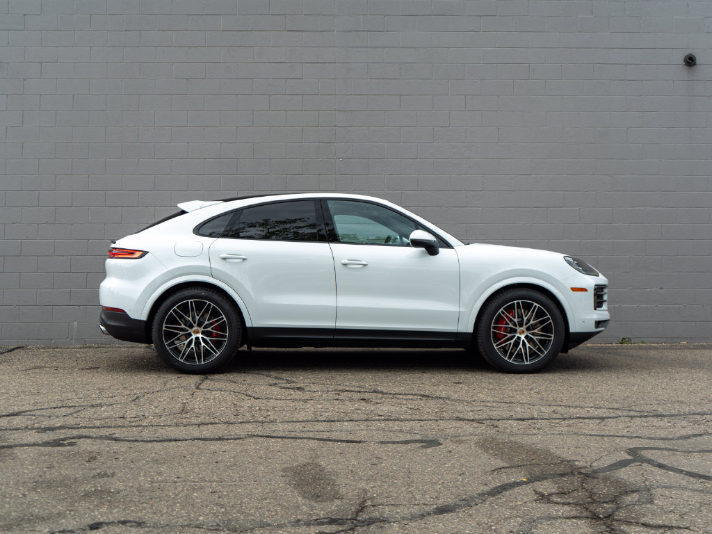 New 2026 Porsche Cayenne S AWD/4WD image 8