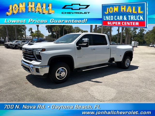 Used 2025 Chevrolet Silverado 3500 LTZ w/ LTZ Convenience Package AWD/4WD image 2