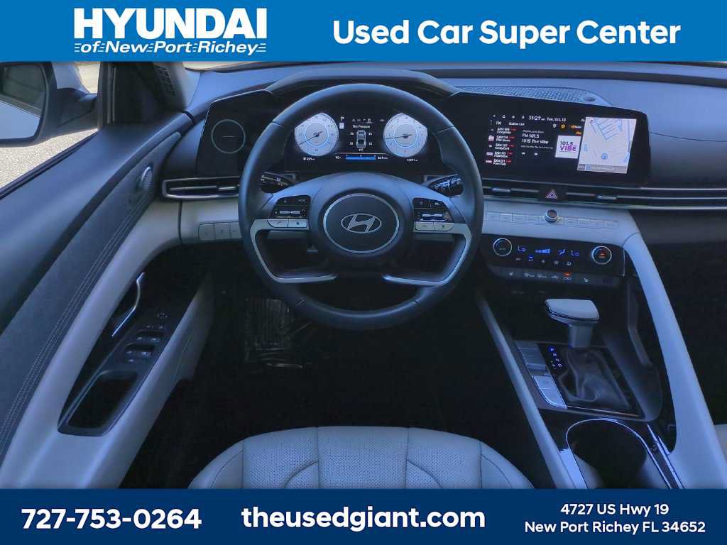 Certified 2025 Hyundai Elantra Limited w/ Cargo Package FWD image 16