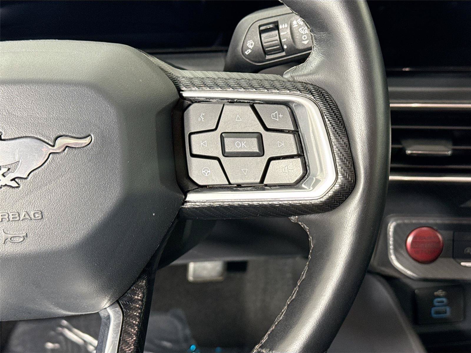 Used 2025 Ford Mustang Premium RWD image 21