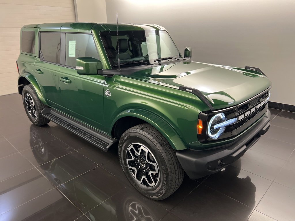 New 2025 Ford Bronco Outer Banks