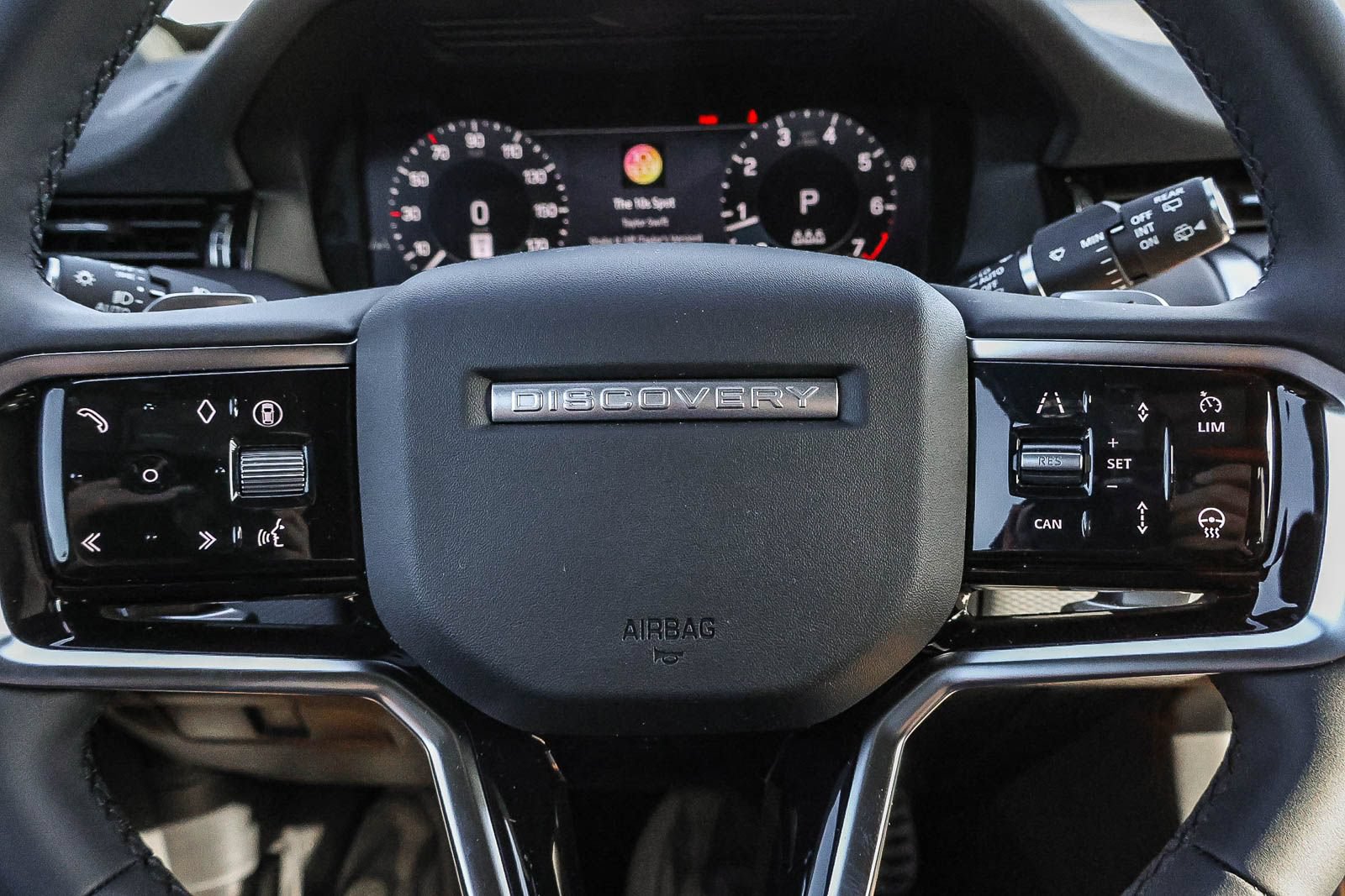 New 2026 Land Rover Discovery Sport Landmark AWD/4WD image 28