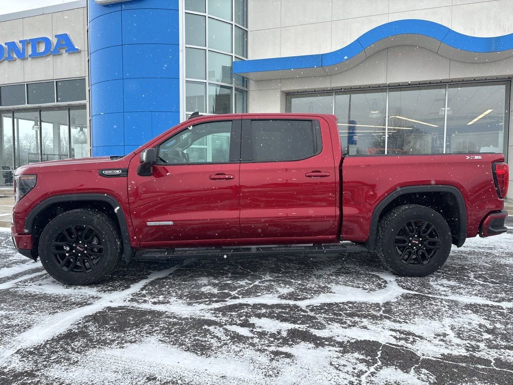 Used 2022 GMC Sierra 1500 Elevation w/ Elevation Premium Package image 2