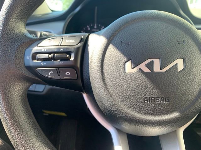 Used 2023 Kia Rio S FWD image 5