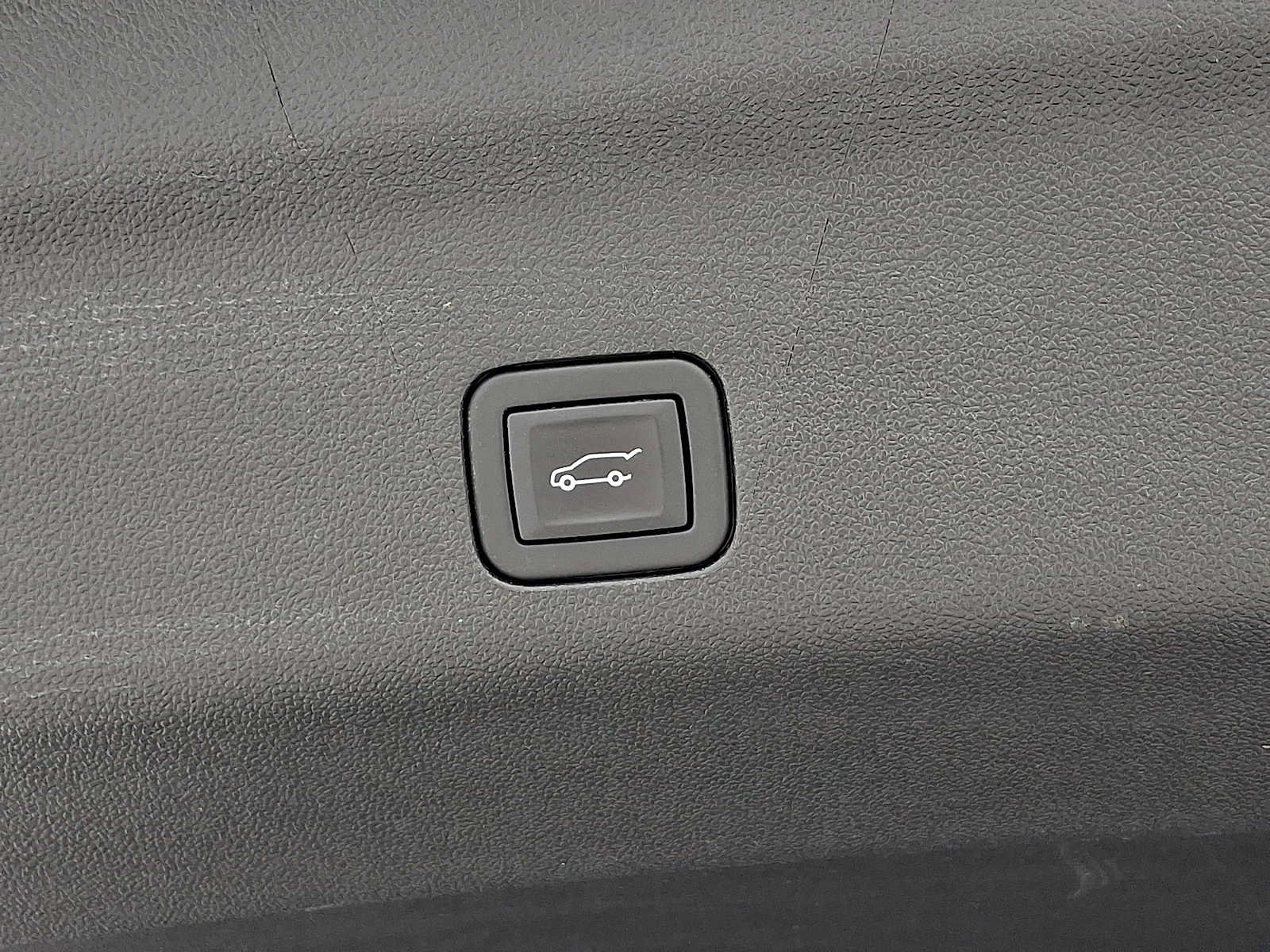 Used 2024 GMC Yukon Denali AWD/4WD image 25