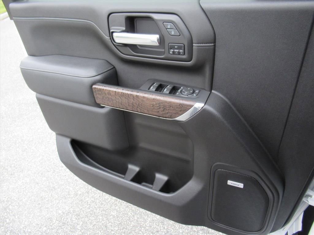 Used 2023 GMC Sierra 2500 Denali w/ Denali Ultimate Package image 32