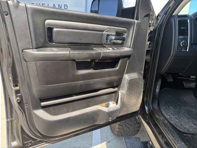 Used 2018 RAM 2500 Laramie w/ Sport Appearance Group image 21