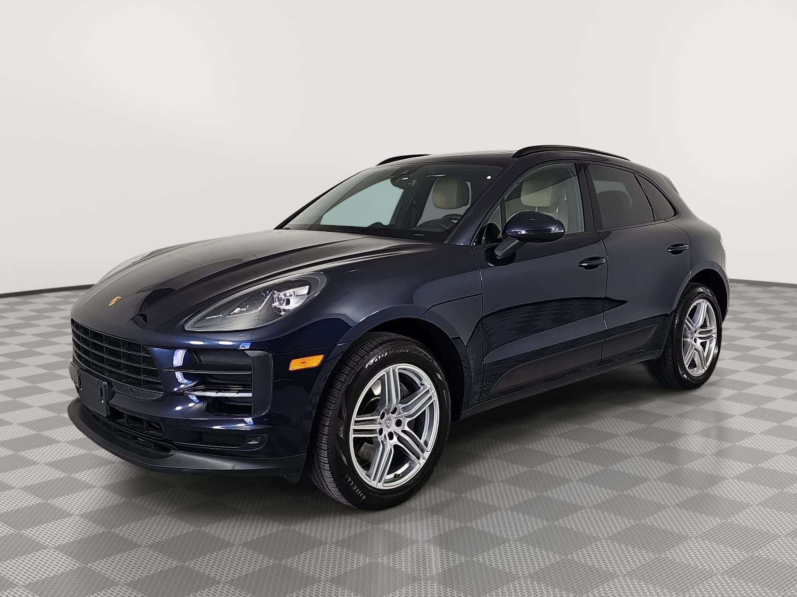 Used 2020 Porsche Macan AWD/4WD image 4