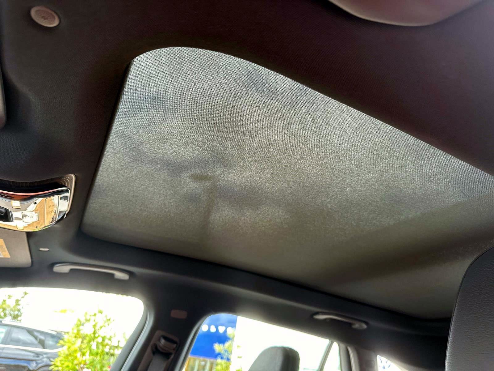 Used 2025 Mercedes-Benz GLC 43 AMG 4MATIC image 28