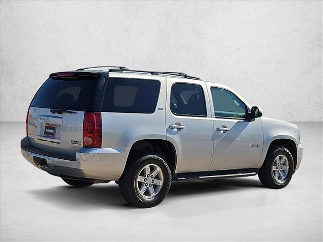 Used 2011 GMC Yukon SLT w/ SLT-2 Equipment Package AWD/4WD image 18