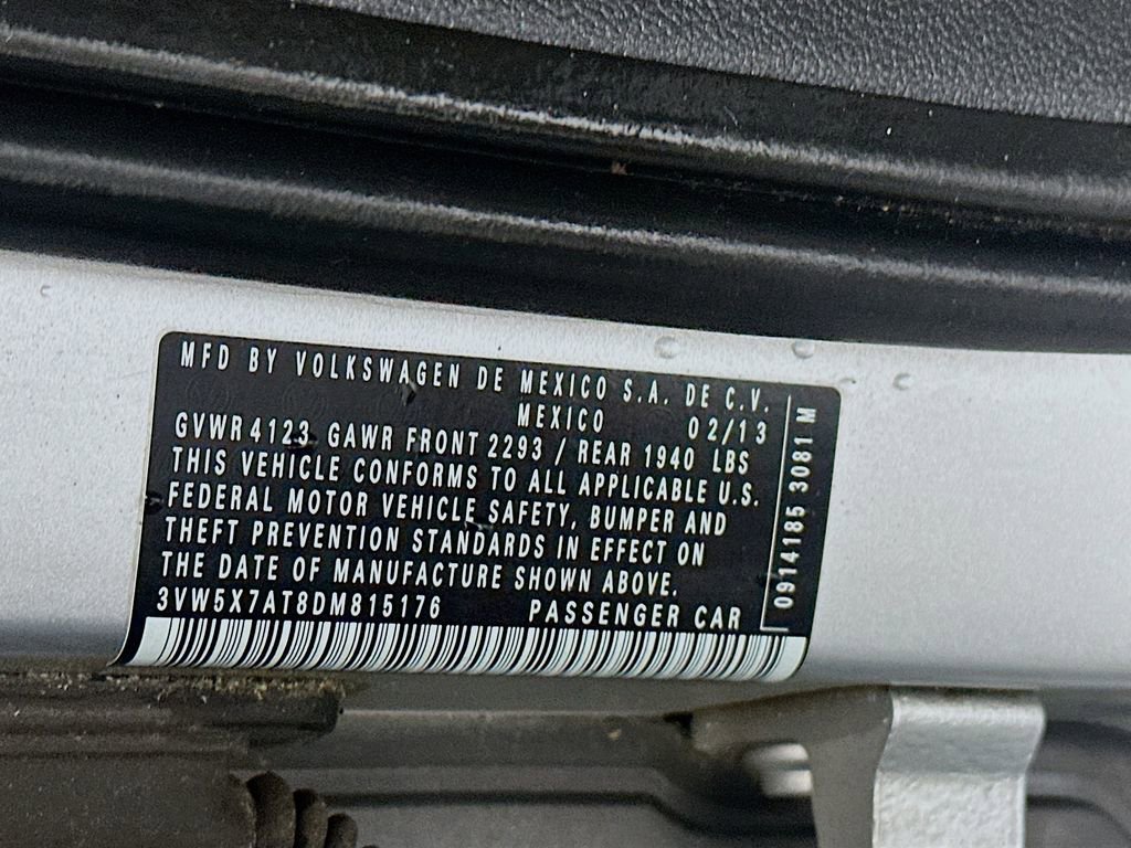 Used 2013 Volkswagen Beetle 2.5 image 29