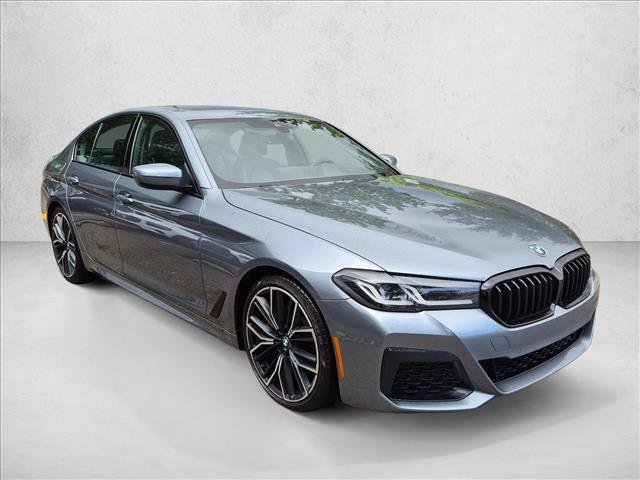 Used 2022 BMW 530i w/ M Sport Package RWD image 3