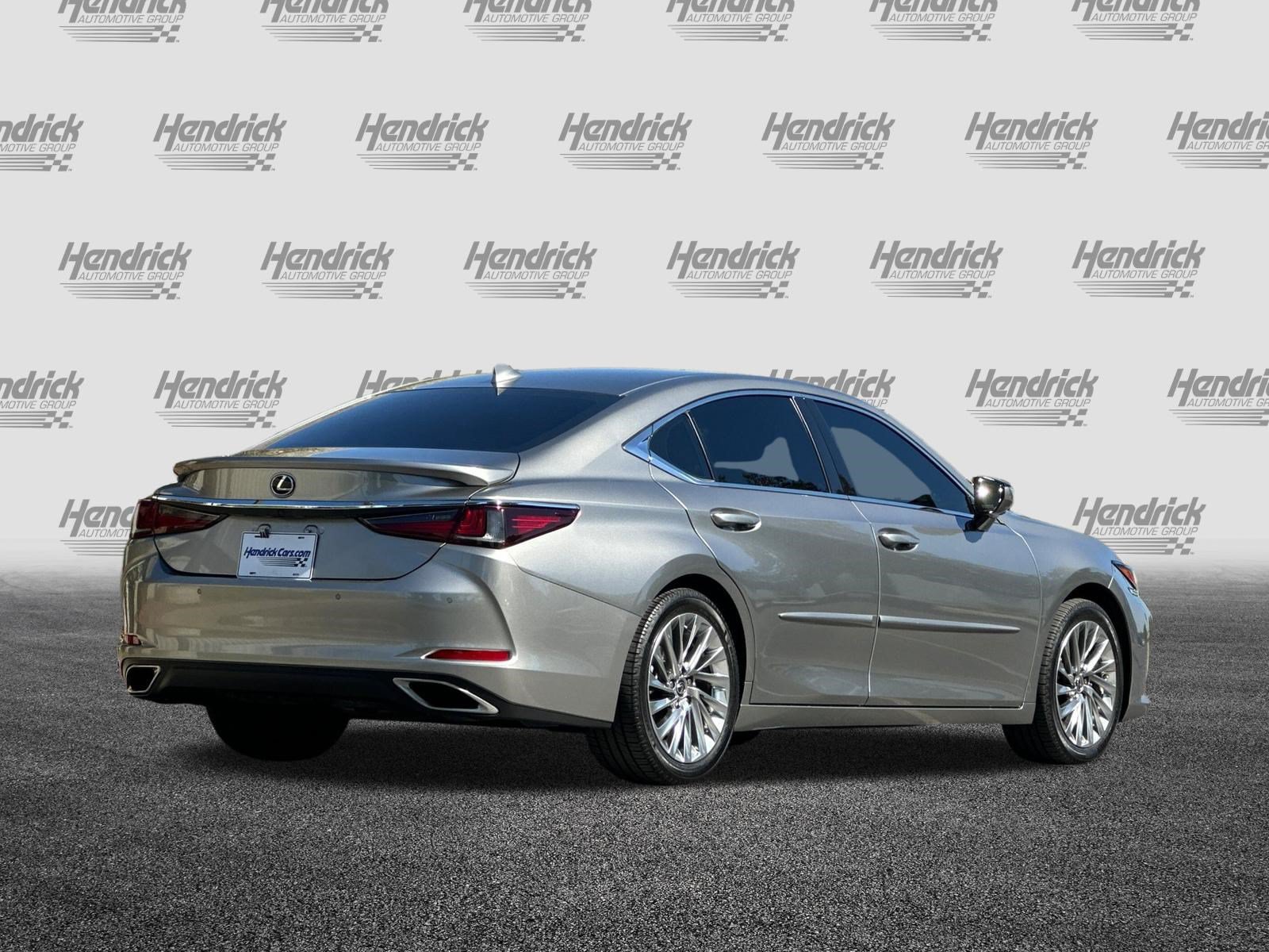 Certified 2021 Lexus ES 350 Ultra Luxury w/ Accessory Package 2 FWD image 5