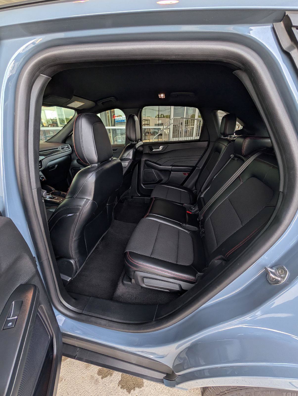 Used 2024 Ford Escape ST-Line FWD image 12