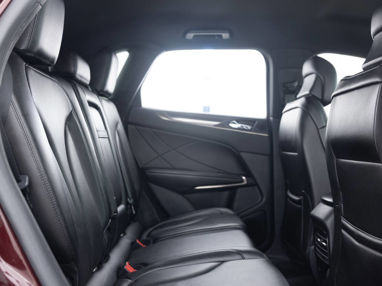 Used 2018 Lincoln MKC Premiere AWD/4WD image 31