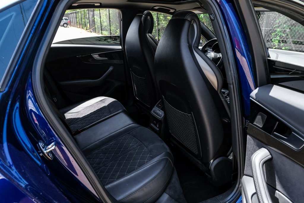 Used 2022 Audi S4 Premium Plus w/ Premium Plus Package image 35