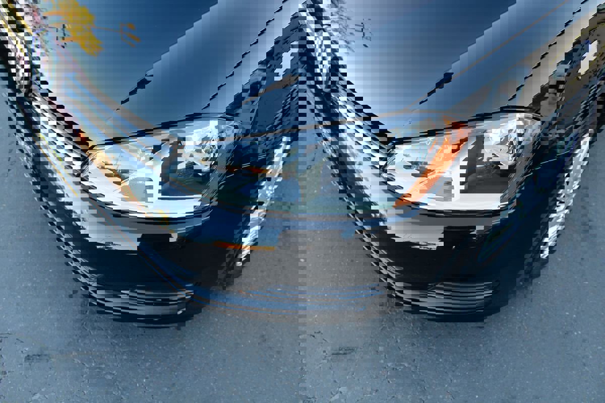 Used 2015 Volkswagen Golf Launch Edition image 10