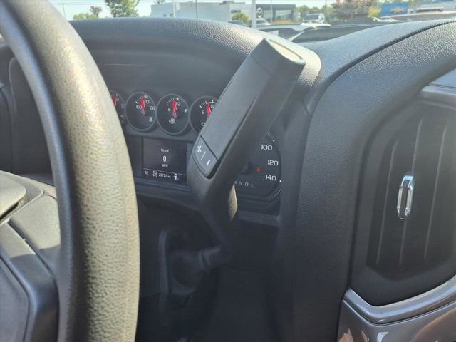 Used 2024 Chevrolet Silverado 1500 Custom Trail Boss w/ LPO, Dark Essentials Package image 18