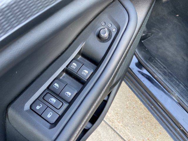 Used 2024 Jeep Grand Cherokee Laredo image 47