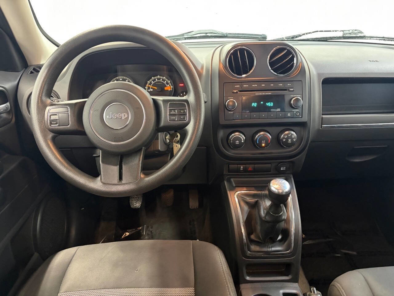 Used 2014 Jeep Patriot Sport FWD image 13