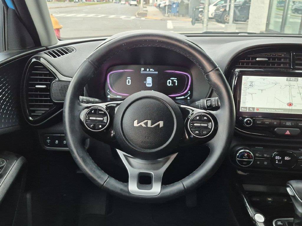 Certified 2023 Kia Soul EX FWD image 12