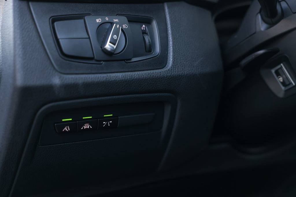 Used 2018 BMW M3 image 41