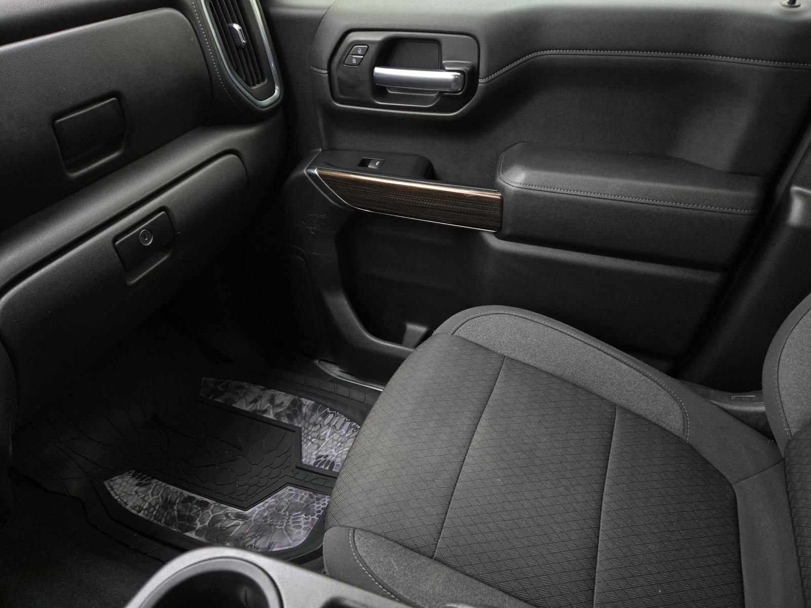 Used 2020 Chevrolet Silverado 1500 LT w/ Texas Edition image 26