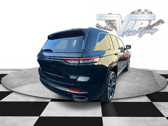 Used 2023 Jeep Grand Cherokee Overland image 2