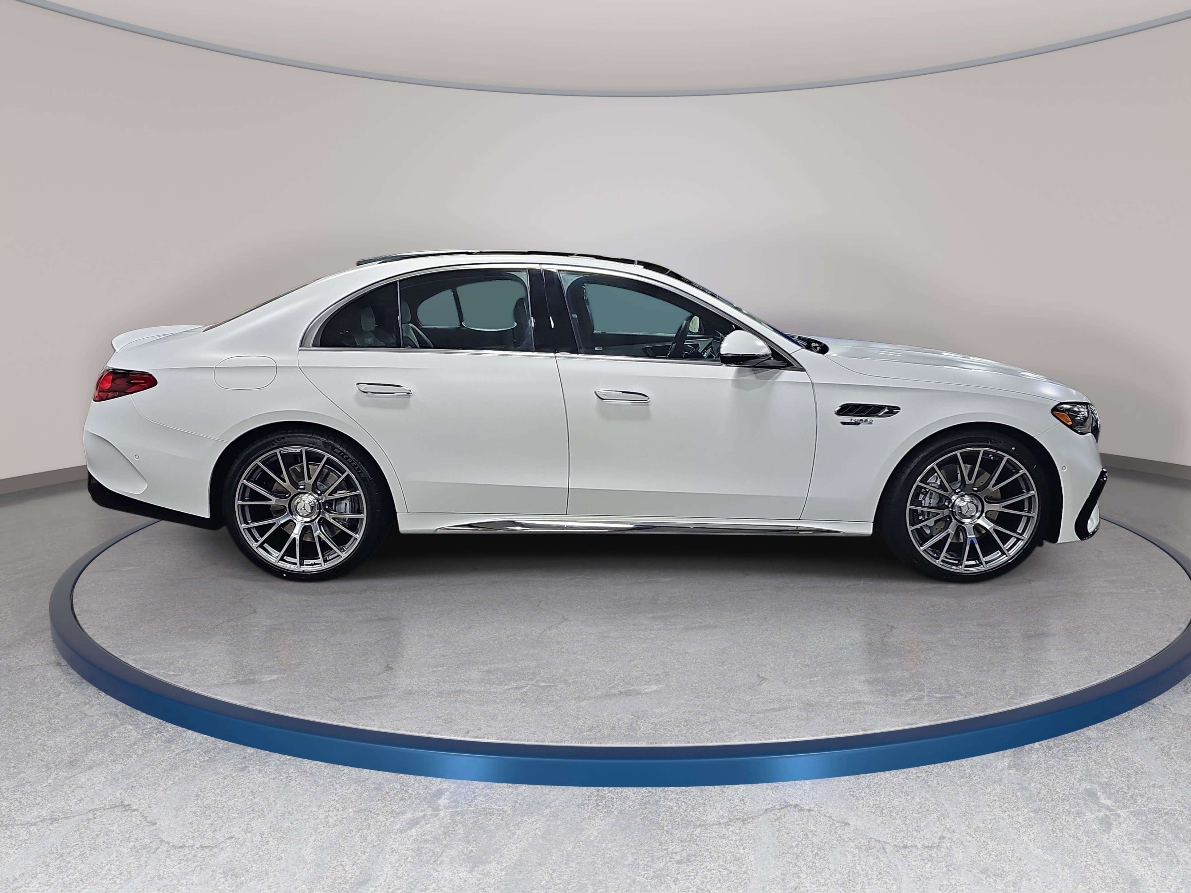 New 2026 Mercedes-Benz E 53 AMG e 4MATIC Sedan image 4