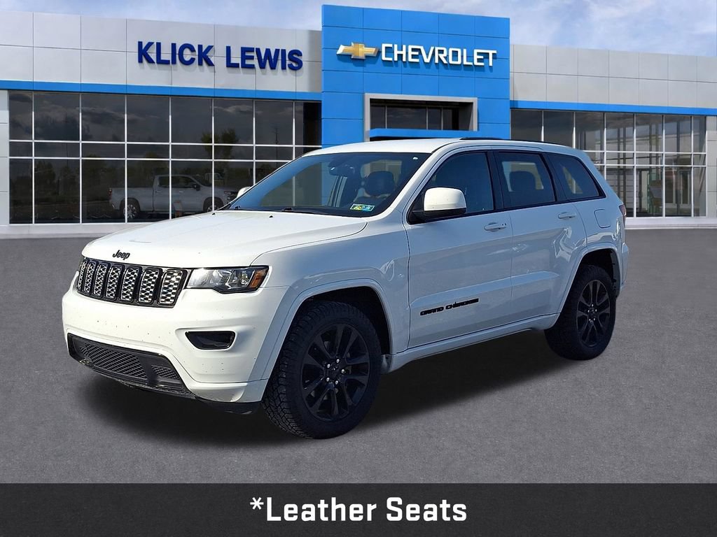 Used 2018 Jeep Grand Cherokee Altitude AWD/4WD image 3